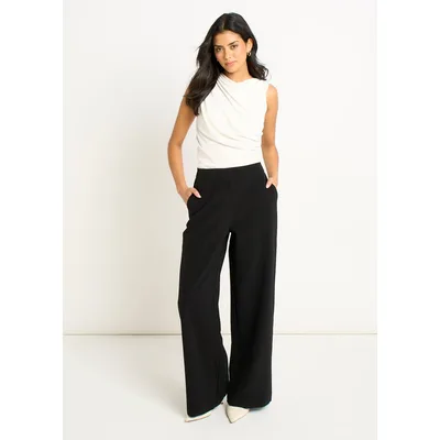 Schwarze taillierte Hose mit weitem Bein