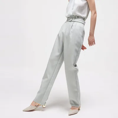 Karottenhose mit Gürtel